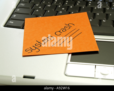 Memo-Hinweis auf Notebook-System-crash Stockfoto