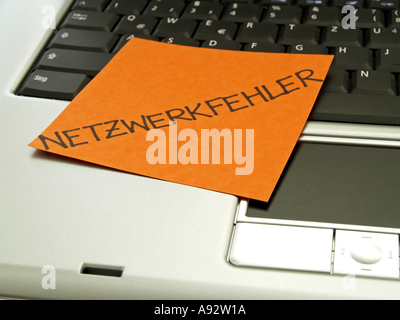 Memo-Hinweis auf Notebook-Netzwerk-Fehler Stockfoto