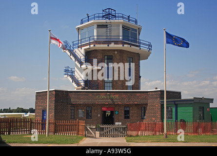 Kontrollturm Barton Flugplatz Manchester gebaut 1930 und wahrscheinlich die ersten speziell dafür gebauten Kontrollturm der Welt gelistet Stockfoto