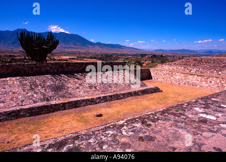 Bunte Ruinen von Monte Alban in Oaxaca, Mexiko Stockfoto