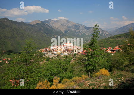 Das hochgelegene Dorf von La Bollène Vésubie in den Mercantour Stockfoto