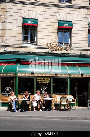 Brasserie Parisienne in Compiègne im Département Oise von der Picardie Frankreich Stockfoto