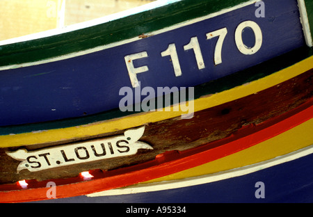 Detailansicht einer Luzzu, einem maltesischen Fischerboot, Malta Stockfoto