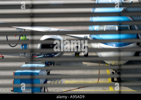 KLM Jet vorbereitet am Schiphol Flughafen Amsterdam Holland Stockfoto