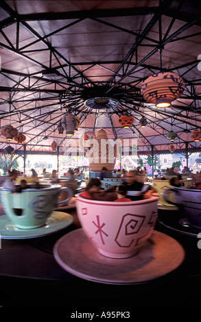 Tee Tasse Fahrt Walt Disney World Magic Kingdom Orlando Florida USA Stockfoto