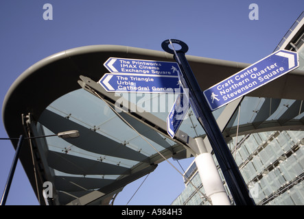 Wegweiser an der Kreuzung der Shudehill in der nördlichen Viertel Manchester UK Stockfoto