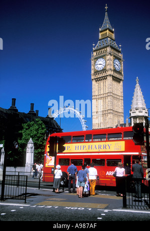 Big Ben London Eye Houses of Parliament Touristen rote bus London England UK Europa Großbritannien Stockfoto
