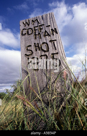 NEU ERSTELLTE GRAB MARKER AUF DEM BOOT HILL CEMETERY, OGALLALA, NEBRASKA. ENTLANG DER OREGON UND TEXAS WEGE. SOMMER. Stockfoto