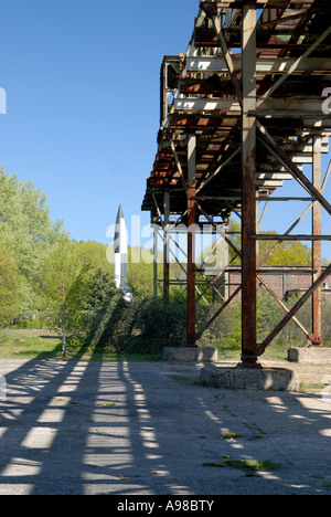 V2-Rakete auf dem Display an Peenemünde Nazi Waffen Forschungsstandort, Deutschland Stockfoto