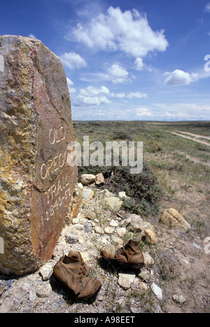 OREGON TRAIL MARKER IN DER NÄHE VON SOUTH PASS, WYOMING. Stockfoto