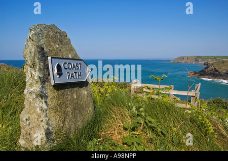 ein Wegweiser in Poldhu Bucht in der Nähe von Pfosten in Cornwall, england Stockfoto