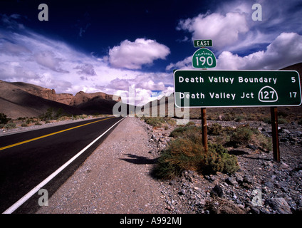 Death Valley Nationalpark Autobahn Zeichen auf Route 190 Ost - Death Valley Nationalpark Kalifornien USA Stockfoto