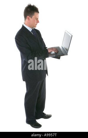 Seitenansicht eines Unternehmers mit einem Laptopcomputer isoliert auf weiss Stockfoto