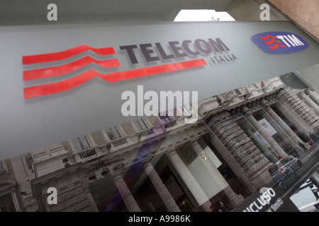 Ein Schaufenster von Telecom Italia in Rom, Italien Stockfoto