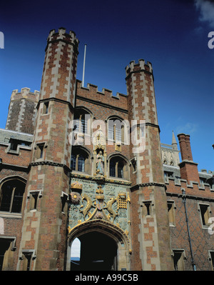 Malerischen historischen Torhaus, St. Johns College in Cambridge, Cambridgeshire, England, UK. Stockfoto