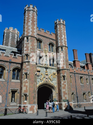 Malerischen historischen Torhaus, St. Johns College in Cambridge, Cambridgeshire, England, UK. Stockfoto