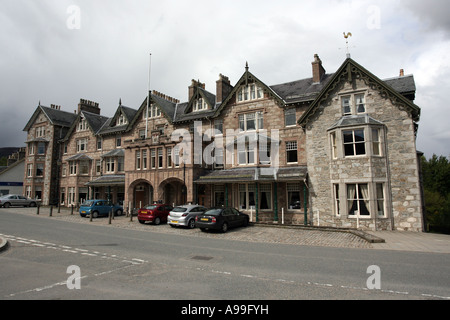 Fife Arms Hotel in das touristische Dorf Braemar in Royal Deeside, Aberdeenshire, Schottland, Großbritannien Stockfoto