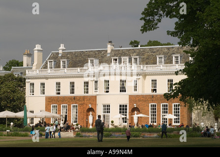 Hotel du vin Wimbledon Cannizaro Park, Blick auf die Rückseite des Hotels. Wimbledon Village London SW19 England UK Stockfoto