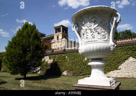 Die Orangerie auf dem Gelände von Schloss Sanssouci in Potsdam in Deutschland Stockfoto