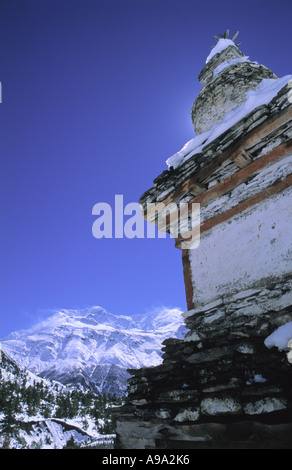 Erhöhte Ansicht zur buddhistischen Stupa in Nepal Annapurna Conservation Area Stockfoto