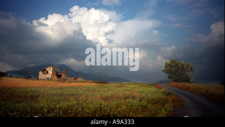 Ein Strorm über La Maroma der höchste Berg in der Provinz Malaga Andalusien Spanien Stockfoto