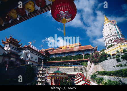 MALAYSIA Penang Kek Lok Si-Tempel Komplex Ban Po die Pagode von tausend Buddhas Blick vom Kloster der höchste Glückseligkeit. Stockfoto