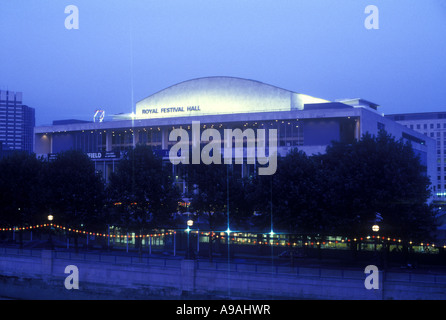ROYAL FESTIVAL HALL SOUTHBANK LONDON ENGLAND GROSSBRITANNIEN Stockfoto