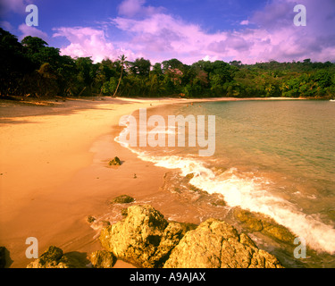 SCENIC MANUEL ANTONIO BEACH MANUEL ANTONIO NATIONAL PARK PAZIFIKKÜSTE COSTARICA Stockfoto
