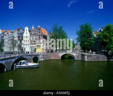 SIGHTSEEING TOUR TOUR BOOT STEILE KANAL AMSTERDAM HOLLAND Stockfoto