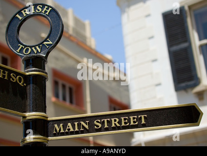 Gibraltar Straßenschild in der irischen Stadt auf Main Street Stockfoto