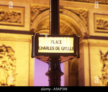 STRAßENSCHILD ARC DE TRIOMPHE DE L ' ETOILE PLACE CHARLES DE GAULLE PARIS FRANKREICH Stockfoto
