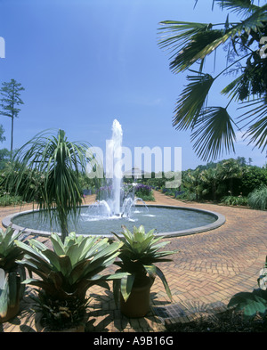 BRUNNEN-KANAL GARTEN DANIEL STOWE BELMONT CHARLOTTE NORTH CAROLINA USA Stockfoto