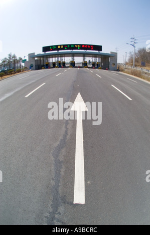 Autobahnauffahrt Dorasan Station, Südkorea und der DMZ. Stockfoto