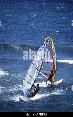 Windsurfen am Hookipa Bucht auf Maui Hawaii USA Stockfoto