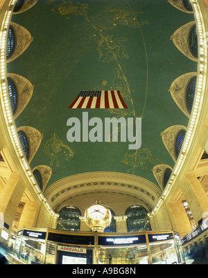 DECKE (© PAUL CESAR HELLEU 1914) MAIN CONCOURSE GRAND CENTRAL TERMINAL (© WARREN & WETMORE 1913) MANHATTAN NEW YORK CITY USA Stockfoto