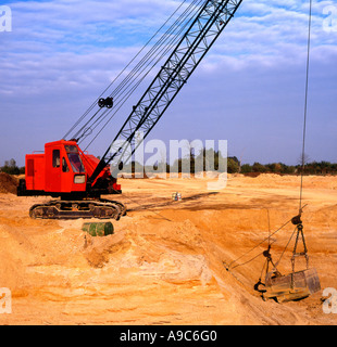 Ziehen Sie Linie Kran am Kies arbeiten in Standlake in Oxfordshire-England Stockfoto