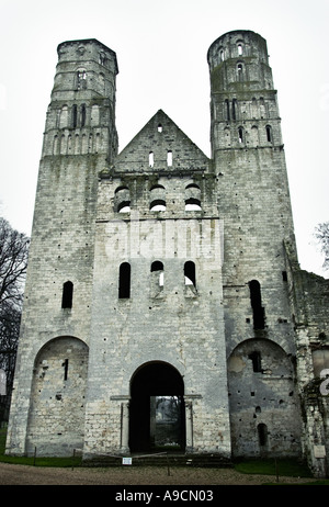 Ruinen der Abbaye de Jumieges Normandie Frankreich Europa Stockfoto