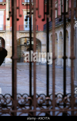 Spiegelung von Gijon wichtigsten quadratische Xixon Asturien Biskaya Golfo de Vizcaya Spanien España Iberia Europa Stockfoto