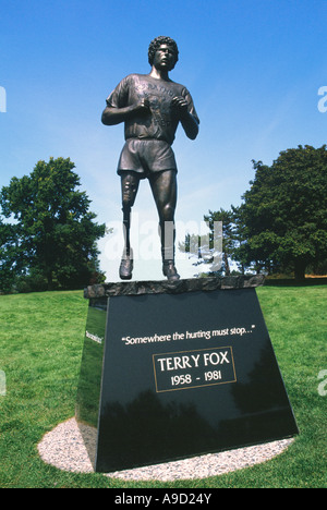 Terry Fox Statue, Victoria, Vancouver Island, British Columbia, Kanada - Meile 0 (null) Wahrzeichen und Denkmal in Beacon Hill Park Stockfoto