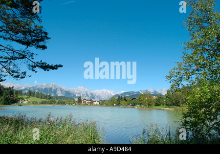 Blick über den See in Seefeld, Tirol, Österreich Stockfoto