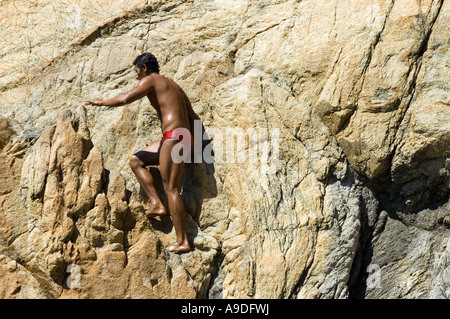 Taucher aus Quebrada Klippen - Acapulco Stockfoto