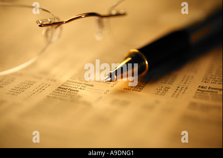 Aktienkurs in der Zeitung Stockfoto