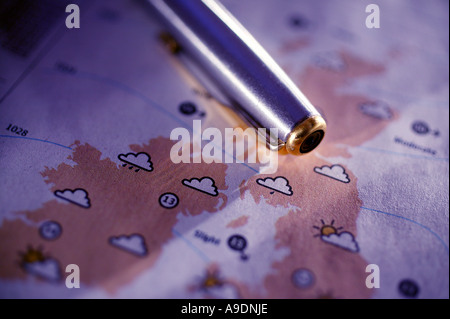 Zeitung-Wettervorhersage-Diagramm-Karte Stockfoto