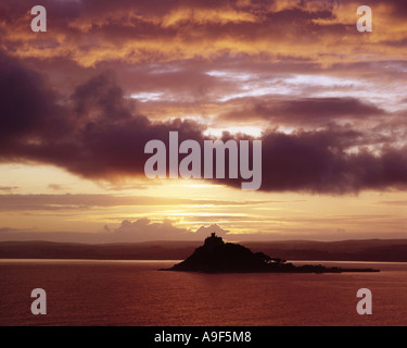 GB - CORNWALL: St. Michaels Mount bei Sonnenuntergang Stockfoto