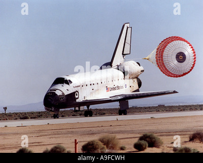 Space Shuttle Endeavour Landung auf der Edwards Air Force Base Kalifornien Stockfoto