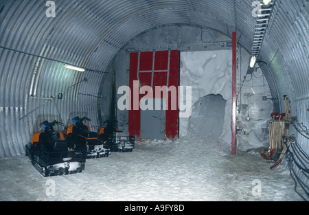 Deutsche Antarktis-station Georg von Neumayer, Rohr aus Wellblech, Antarktis, Stockfoto