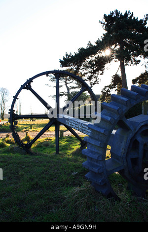 Alte Landmaschinen in der Nähe von Wimbledon Windmühle Museum Wimbledon Common Surrey England Europa Stockfoto