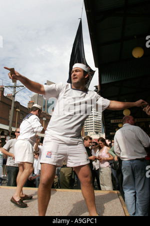 ANZAC Tag Sydney Australien zwei up-Spiel in den Felsen Stockfoto