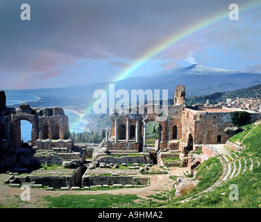 ES - Sizilien: Historische Taormina und den Ätna Stockfoto
