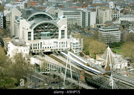 Charing Cross-Übersicht von London Eye Luftaufnahme national Railway Station ÖPNV Brücke Travel reisen Europa Europ Stockfoto